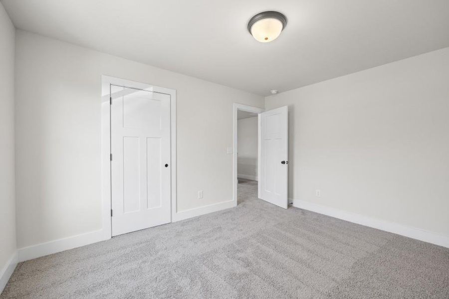 Spacious, unfurnished interior of a new home in , Hartwell (Image 48).