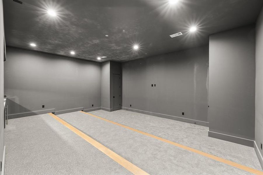 Spacious, unfurnished interior of a new home in , Dallas (Image 20). Spacious, unfurnished interior of a new home in , Dallas (Image 20).