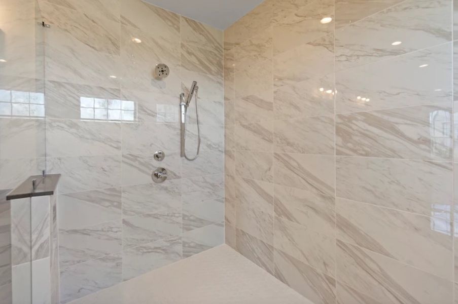 Representative unfurnished interior of a home built from the The Francesca by Riverway Homes in Somerset Green, Houston (Image 15).