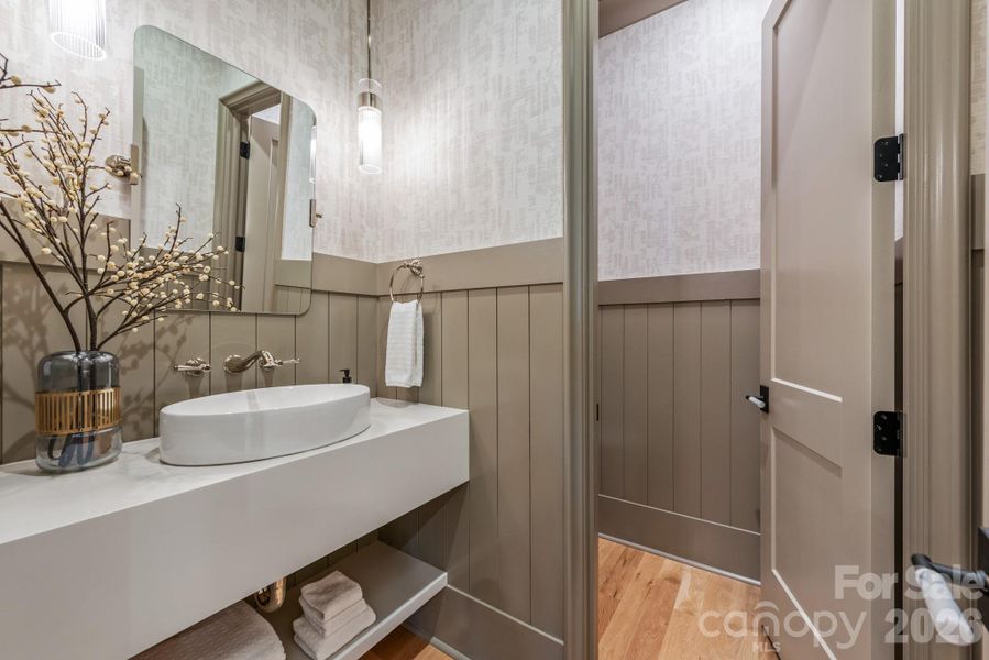 Powder room