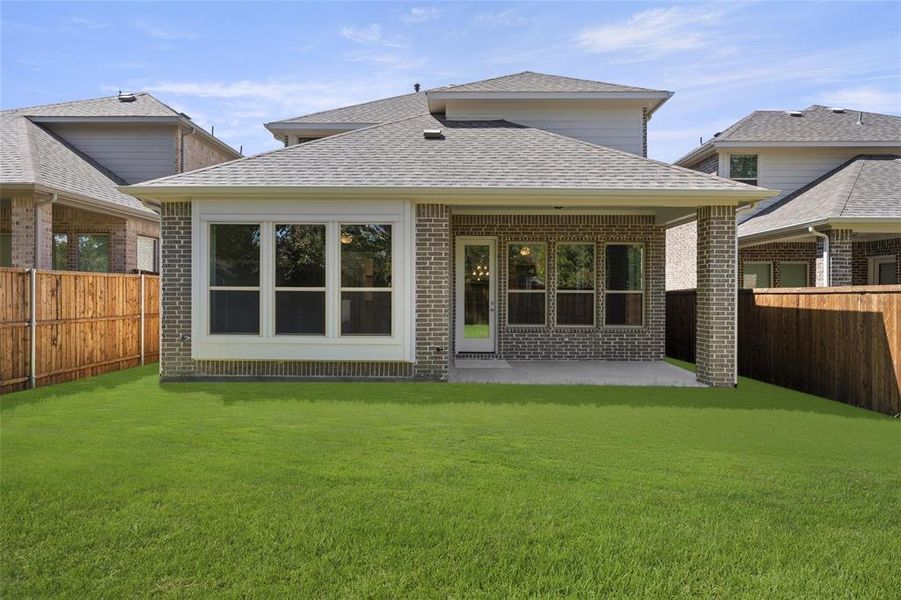 3614 Finnian Back 3614 Finnian Back