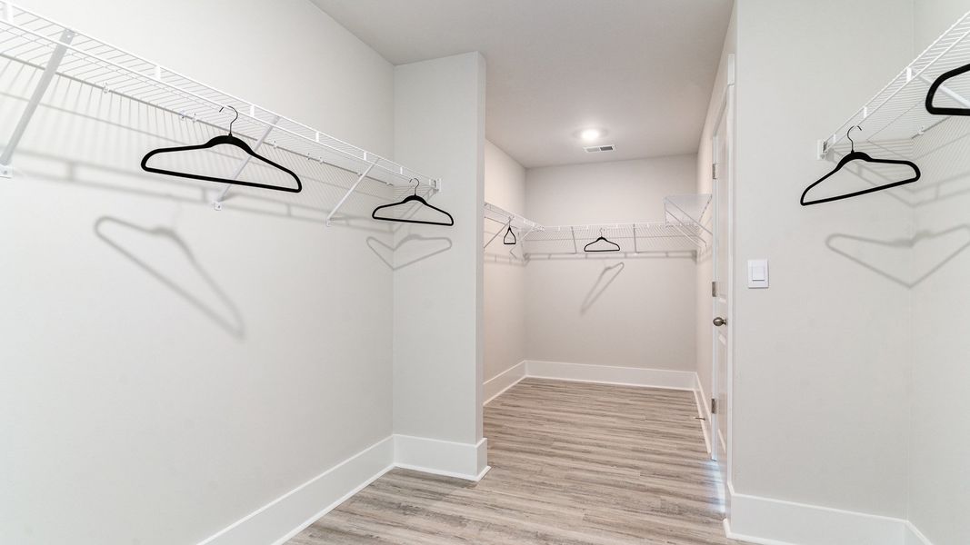 Spacious, unfurnished interior of a new home in Auberon Woods, Conway (Image 19).