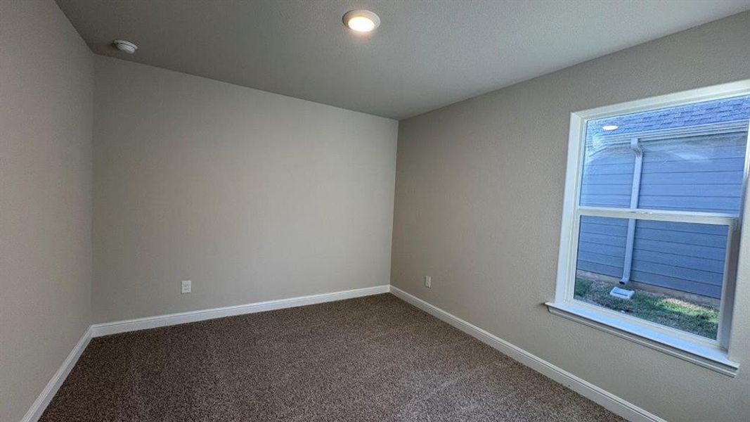 Spacious, unfurnished interior of a new home in Sandstone Estates, Granbury (Image 19). Spacious, unfurnished interior of a new home in Sandstone Estates, Granbury (Image 19).