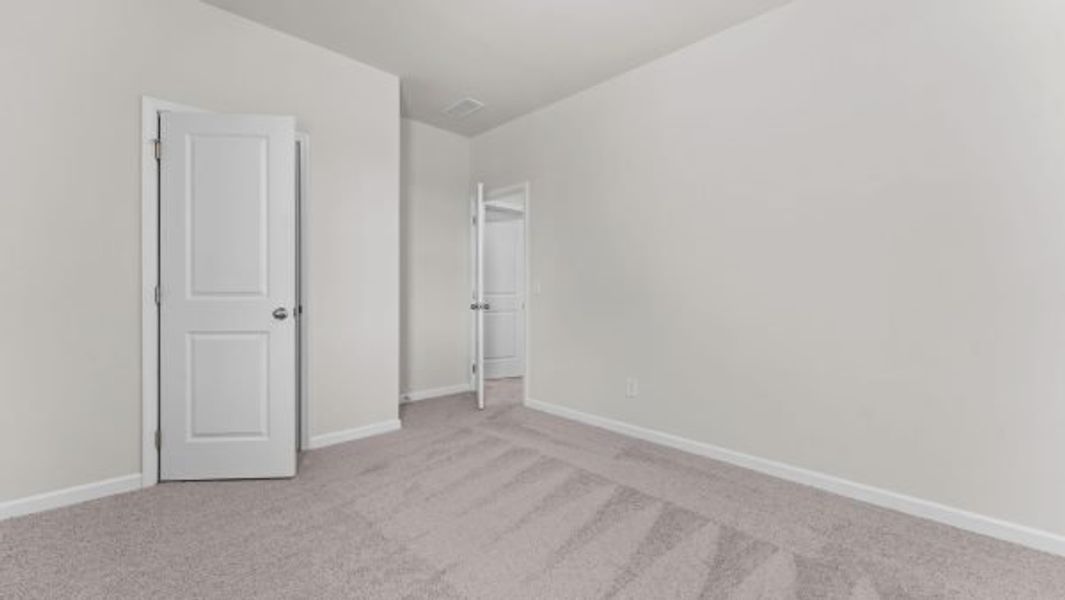 Representative unfurnished interior of a home built from the Lexington by Piedmont Residential in Hampton Ridge, Jefferson (Image 25).