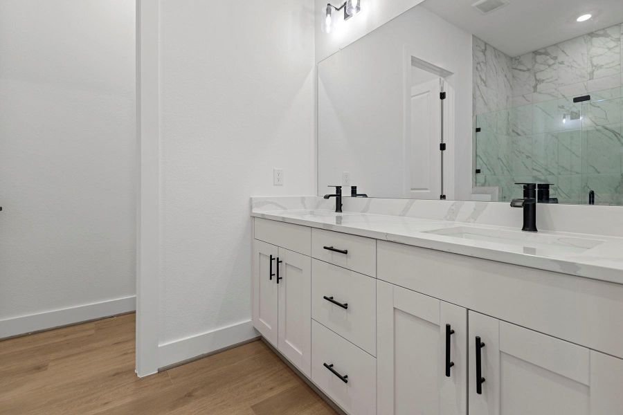 Furnished interior view inside a new home in , Rosenberg (Image 7).