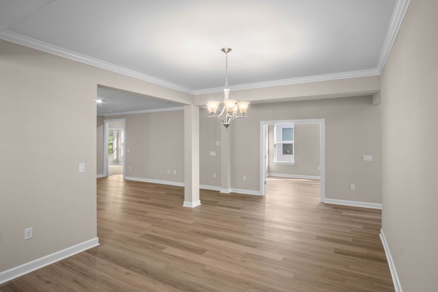 Spacious, unfurnished interior of a new home in Coastal Club of the Carolinas, Calabash (Image 9).
