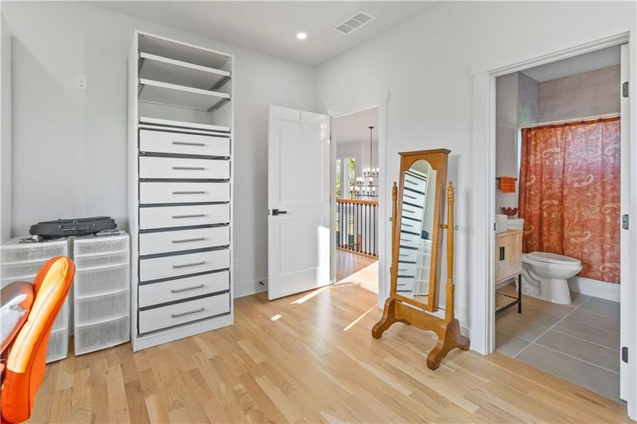 Furnished interior view inside a new home in , Clermont (Image 7). Furnished interior view inside a new home in , Clermont (Image 7).