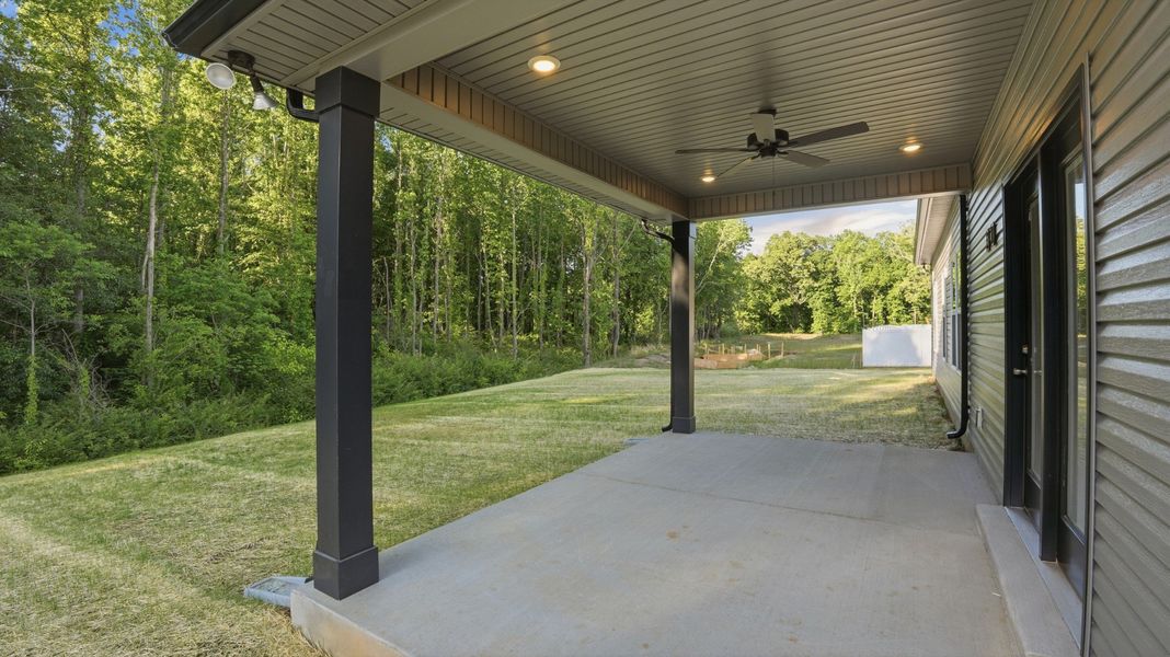 Exterior details and patio area of a home in Stillwater, Tullahoma (Image 4). Exterior details and patio area of a home in Stillwater, Tullahoma (Image 4).