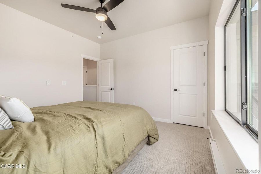 Image 43 of a home in .