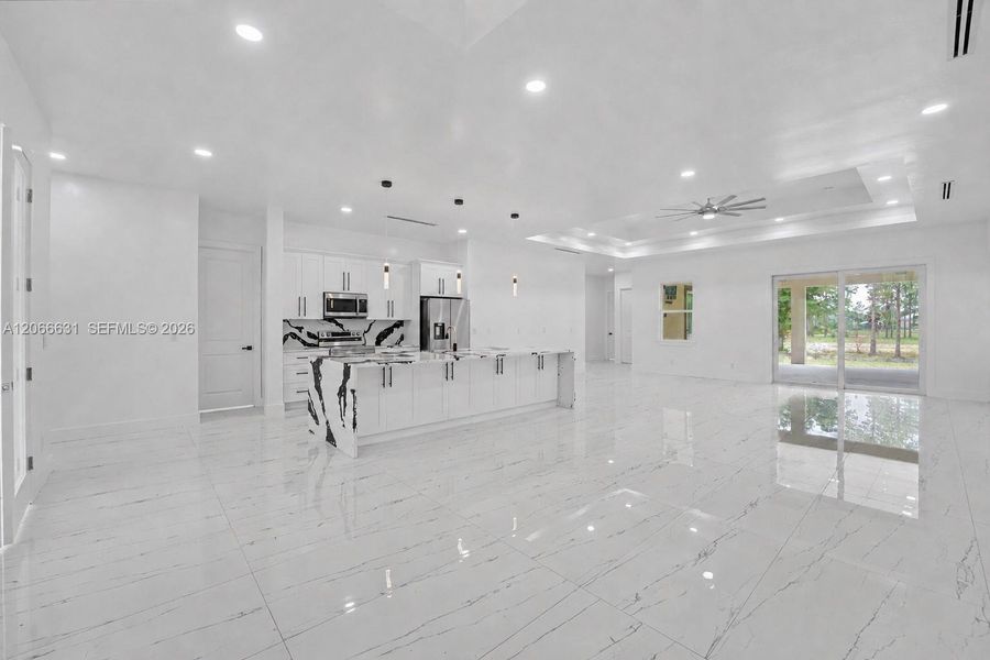 Spacious, unfurnished interior of a new home in , Lehigh Acres (Image 35).