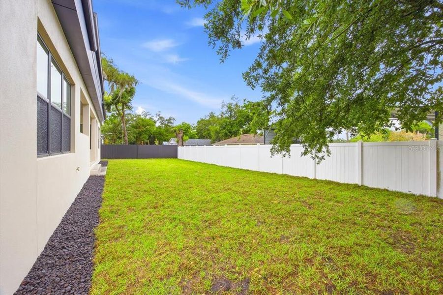 Exterior details and patio area of a home in , Plant City (Image 21).