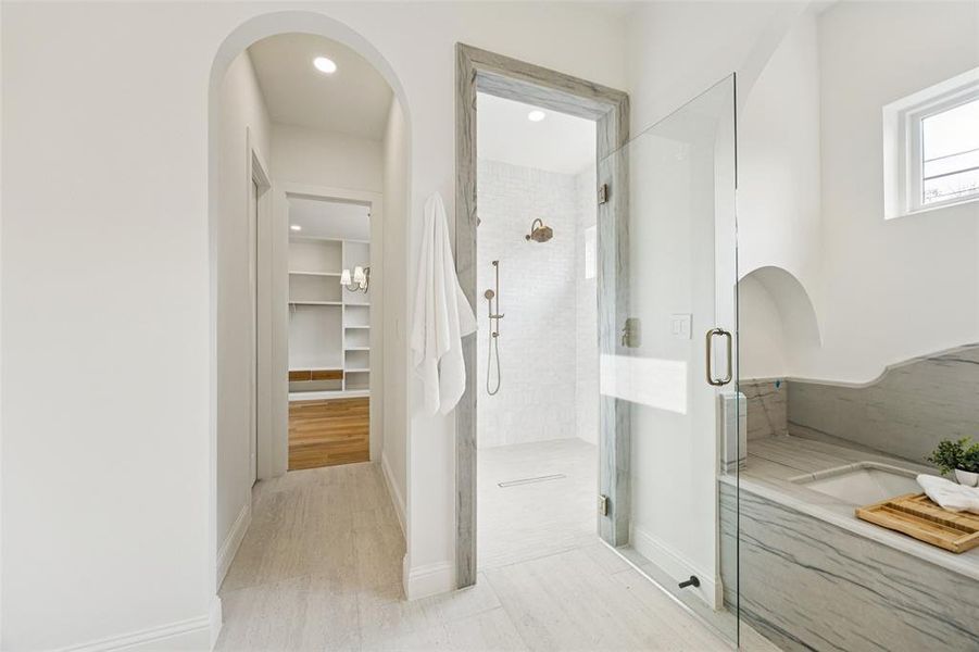 Furnished interior view inside a new home in , Dallas (Image 35).