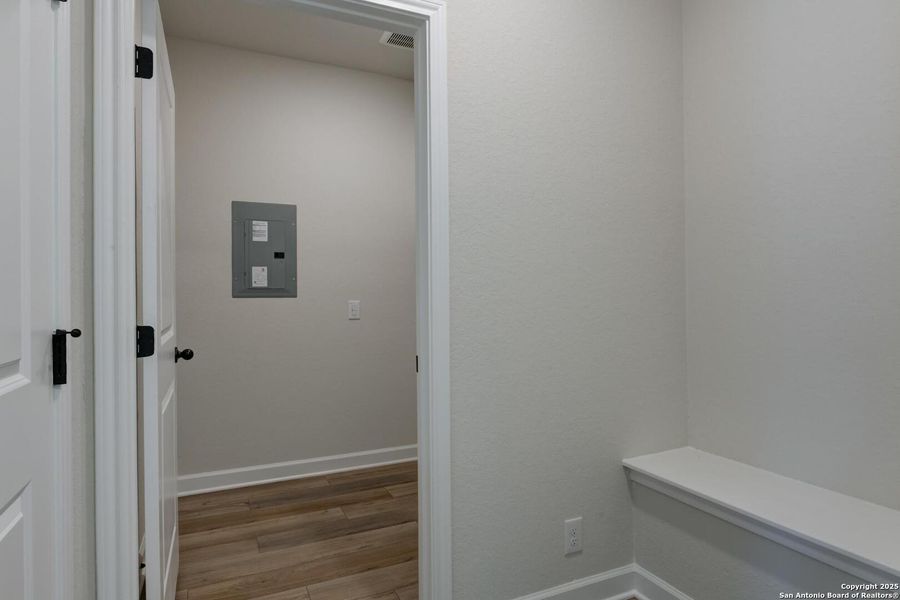 Spacious, unfurnished interior of a new home in Cordova Trails, Seguin (Image 29).
