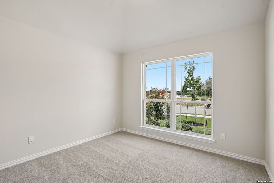 Spacious, unfurnished interior of a new home in Piedmont, San Antonio (Image 19).