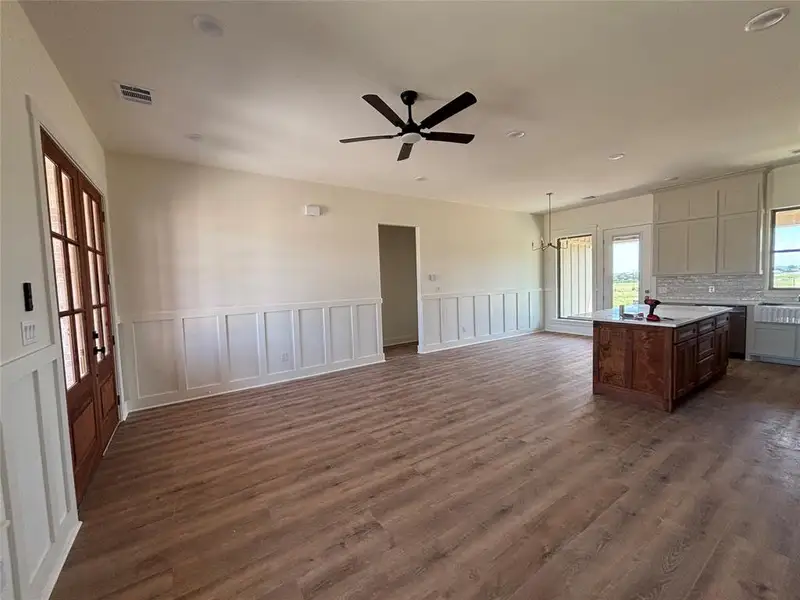 Spacious, unfurnished interior of a new home in , Azle (Image 4).