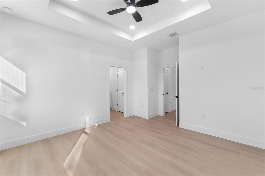 Spacious, unfurnished interior of a new home in , North Port (Image 23).