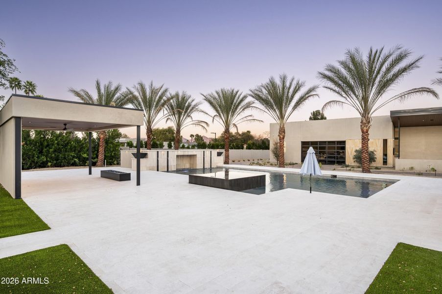 081_Pool Outdoor Entertainment