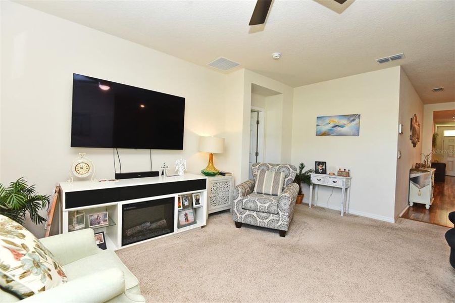 Furnished interior view inside a new home in Greenbrier, Tavares (Image 14).