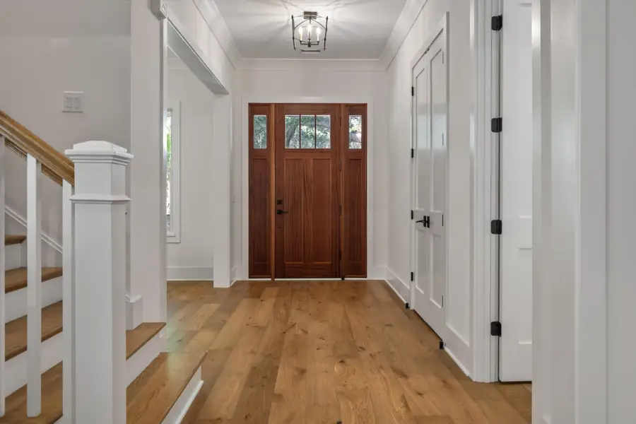 Spacious, unfurnished interior of a new home in , Seabrook Island (Image 19).