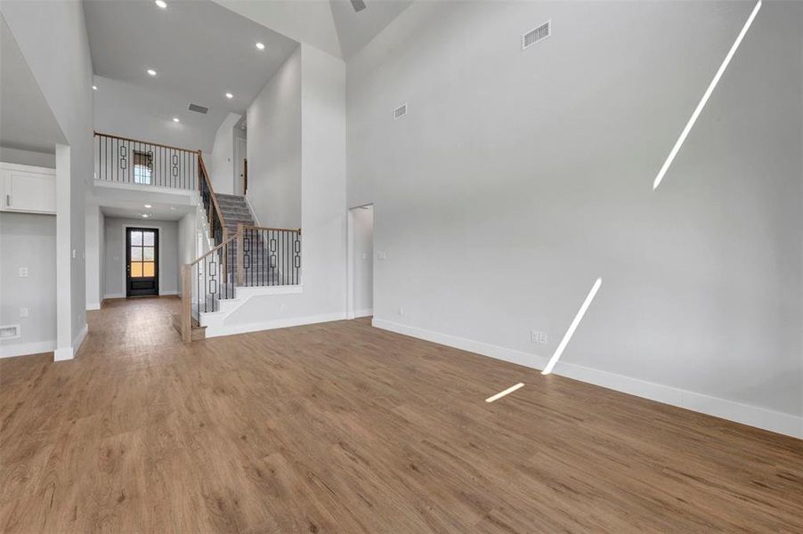 Spacious, unfurnished interior of a new home in Aster Park, McKinney (Image 24).