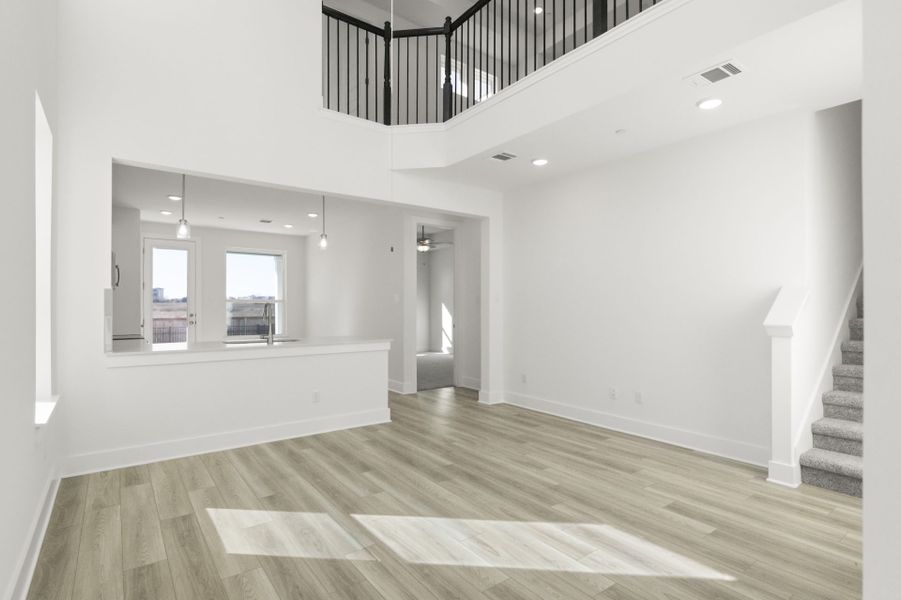 Spacious, unfurnished interior of a new home in Avery Centre, Round Rock (Image 12).
