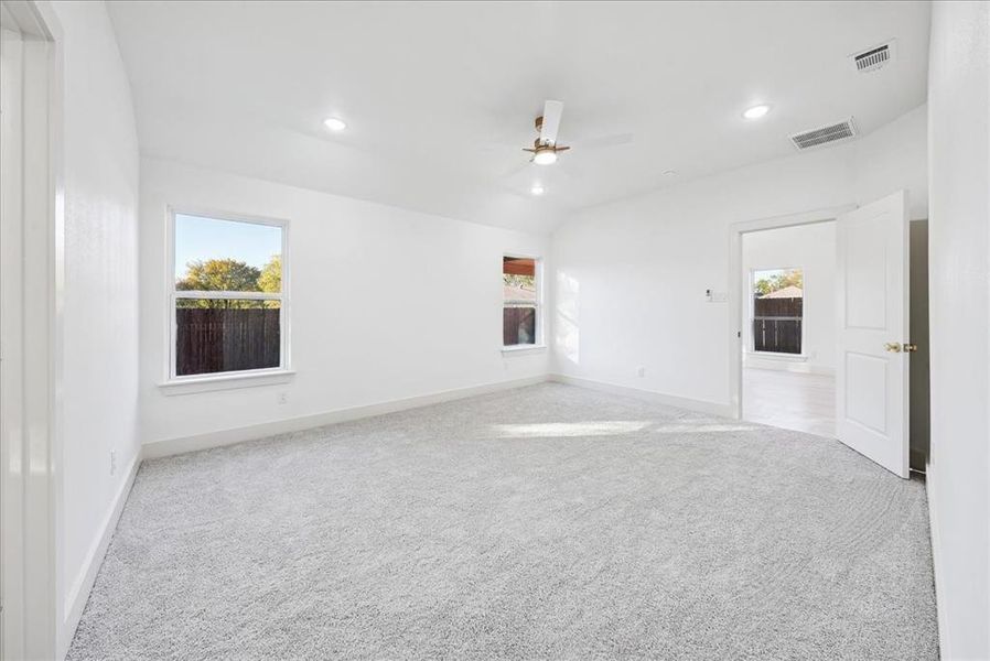 Spacious, unfurnished interior of a new home in , White Settlement (Image 25).