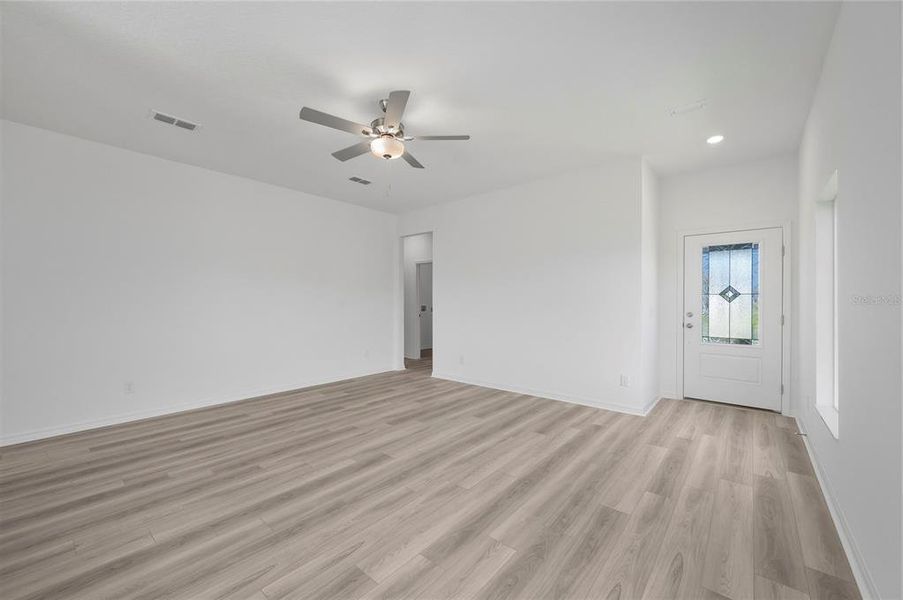 Spacious, unfurnished interior of a new home in Gum Lake Preserve, Lake Alfred (Image 12). Spacious, unfurnished interior of a new home in Gum Lake Preserve, Lake Alfred (Image 12).