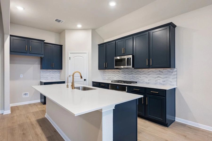 Furnished interior view inside a new home in Berry Creek Highlands, Georgetown (Image 8).