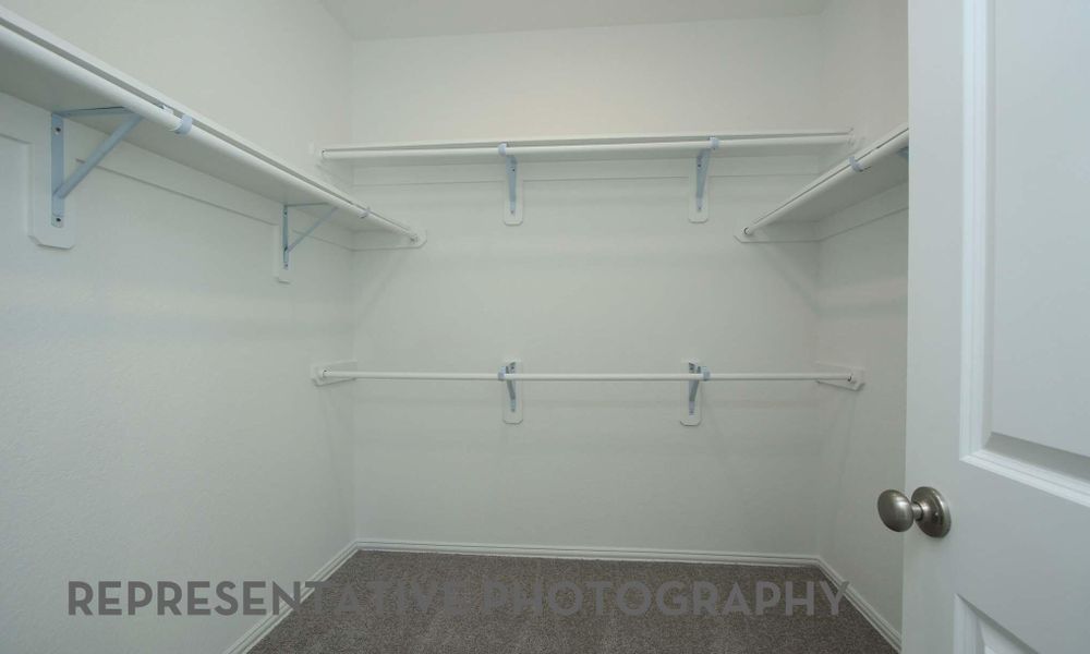 Spacious, unfurnished interior of a new home in Kresston, Montgomery (Image 19).