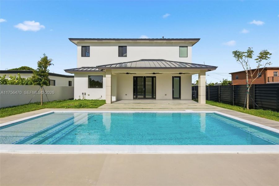Exterior details and patio area of a home in , Miami (Image 27).