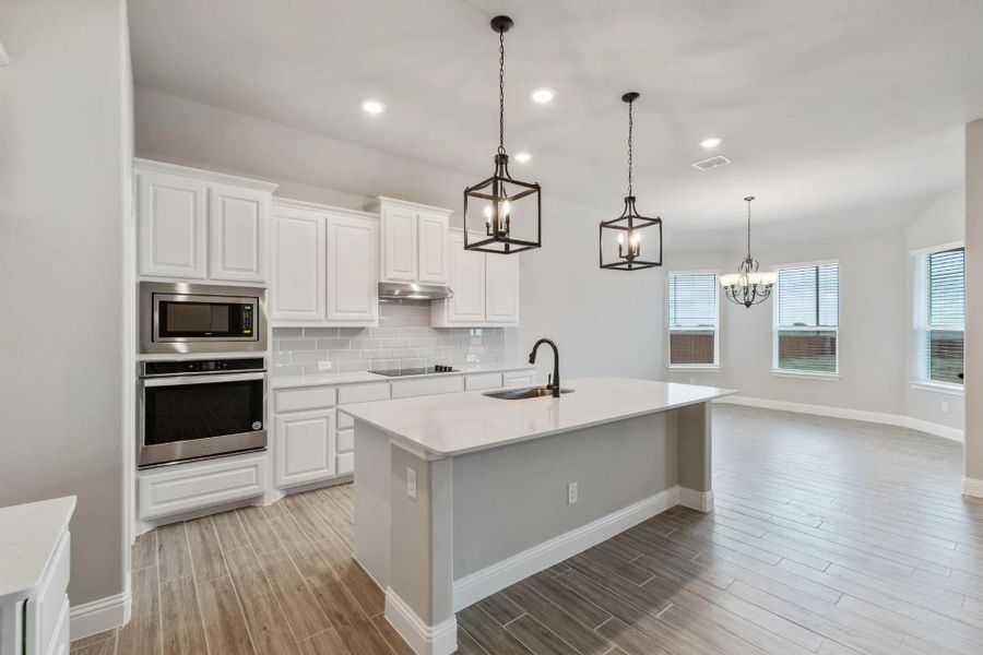 Image 140 representing the Concept 2373 by Landsea Homes in Coyote Crossing, Godley, TX. Image 140 representing the Concept 2373 by Landsea Homes in Coyote Crossing, Godley, TX.