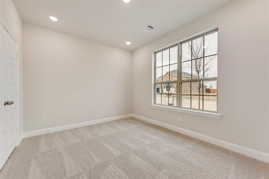 Spacious, unfurnished interior of a new home in Sutton Fields, Celina (Image 29).