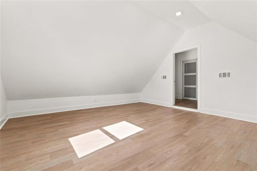 Spacious, unfurnished interior of a new home in , Griffin (Image 66).
