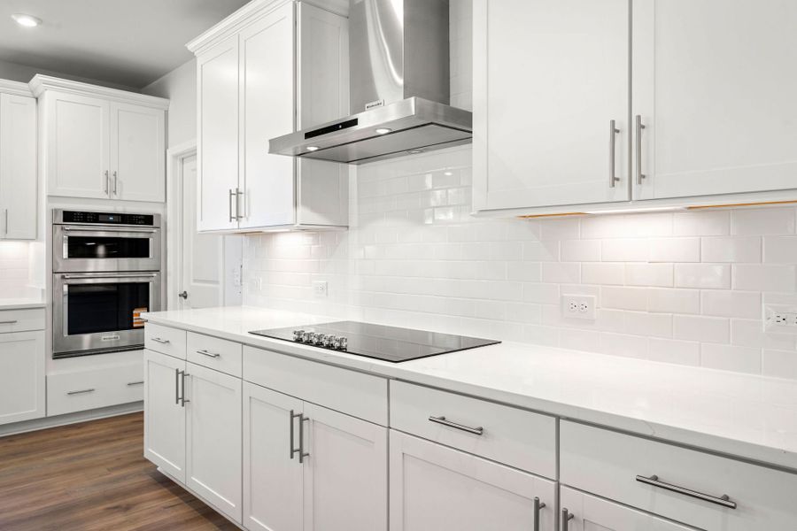 Image 28 of a home in Waterways.