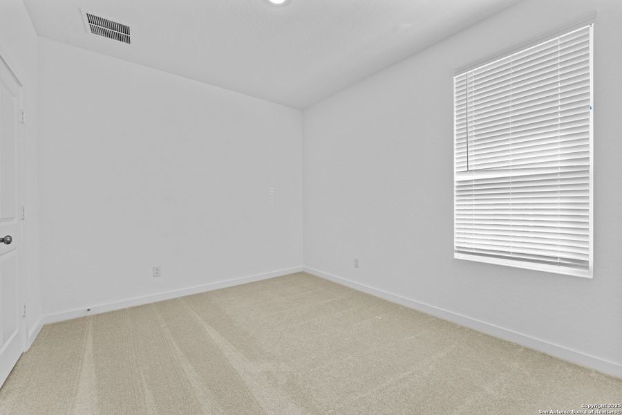 Spacious, unfurnished interior of a new home in Hidden Trails: Coastline Collection, Bulverde (Image 16).