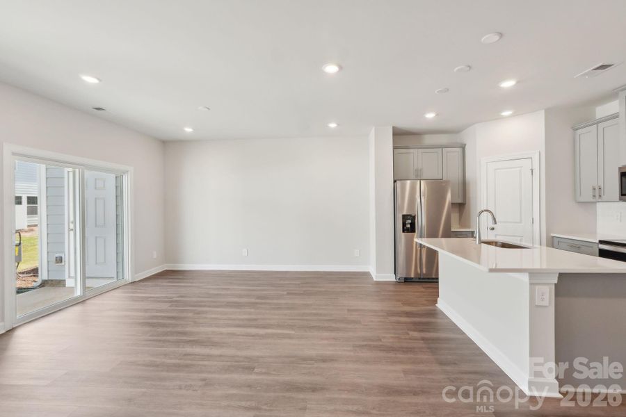 Photo is not of the actual home, but is an inspirational photo of builder’s model home and may depict options, furnishings, and/or decorator features that are not included Photo is not of the actual home, but is an inspirational photo of builder’s model home and may depict options, furnishings, and/or decorator features that are not included