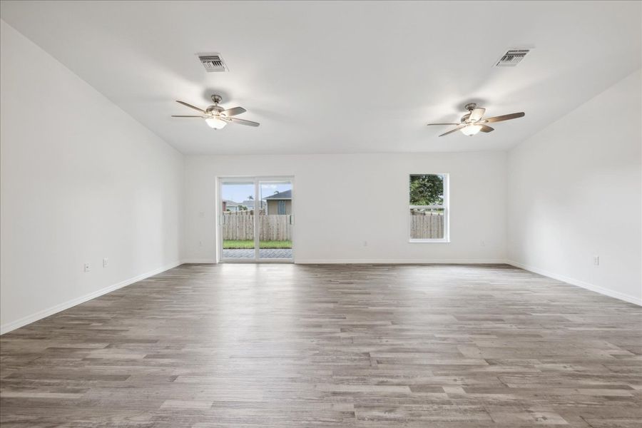 Representative unfurnished interior of a home built from the The Sunshine Retreat by Sunlife Homes LLC in Cape Coral, Cape Coral (Image 12).