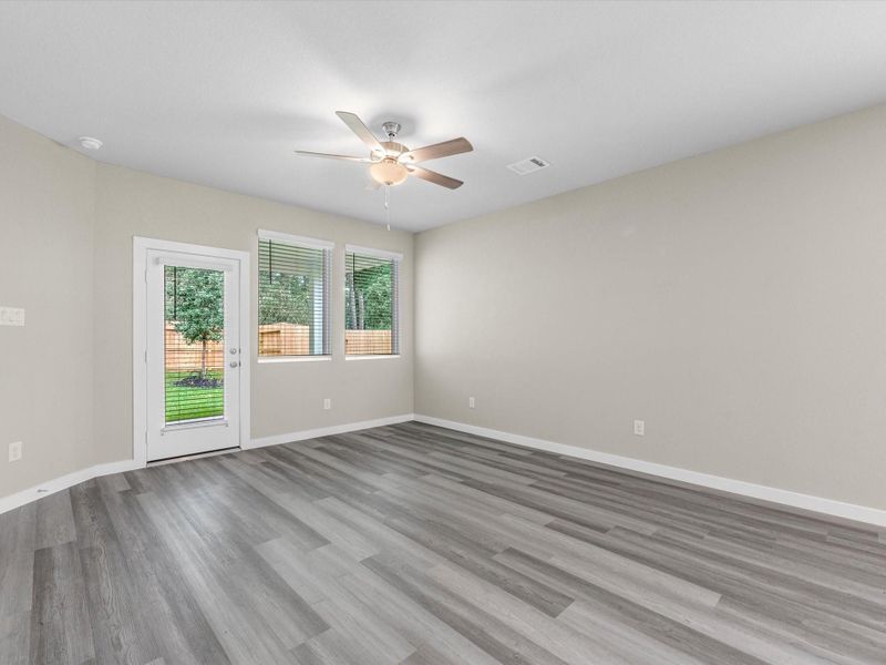 Spacious, unfurnished interior of a new home in Montgomery Oaks - Premier, Conroe (Image 20). Spacious, unfurnished interior of a new home in Montgomery Oaks - Premier, Conroe (Image 20).