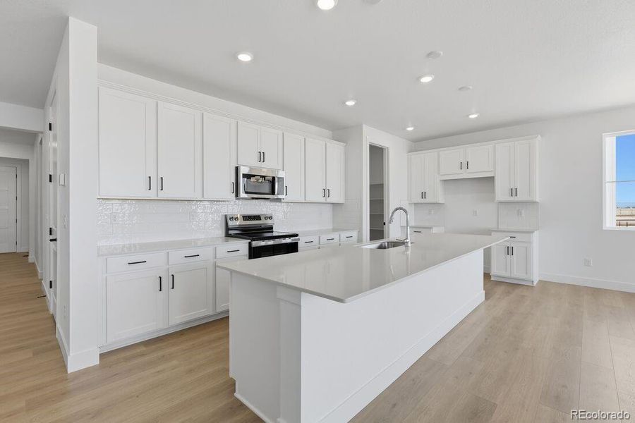 697 Bradley Circle ~ Ready Now