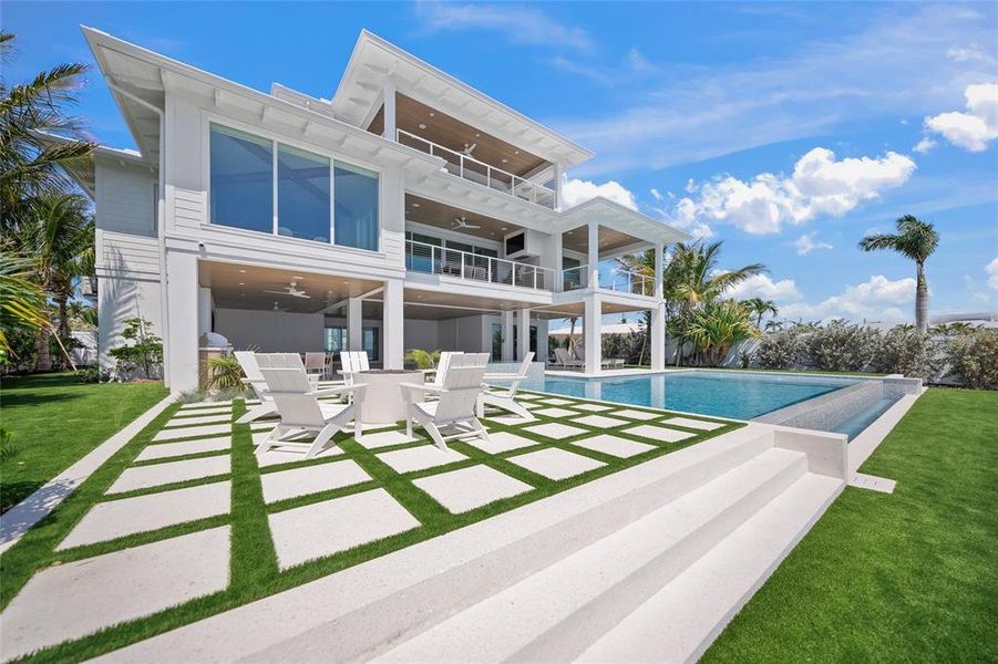 Exterior details and patio area of a home in , Holmes Beach (Image 3). Exterior details and patio area of a home in , Holmes Beach (Image 3).