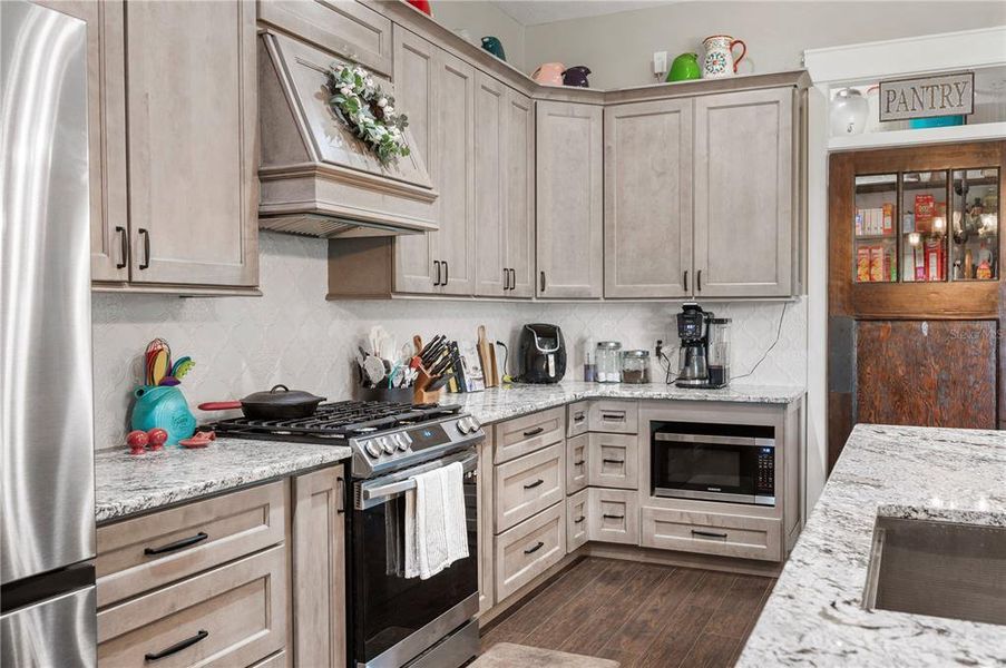 Furnished interior view inside a new home in , Lakeland (Image 37).