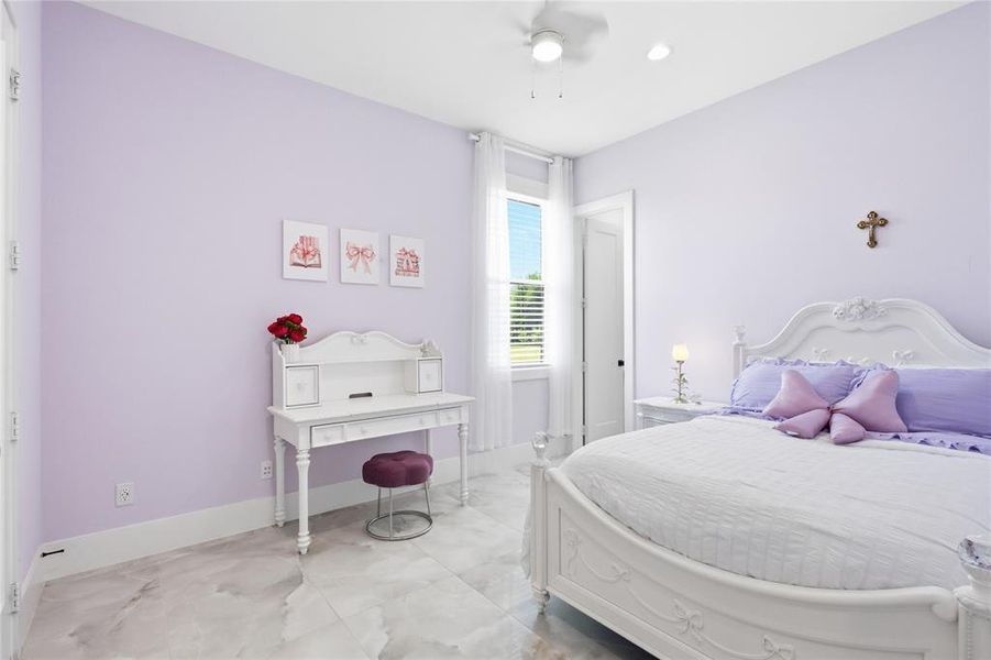 Furnished interior view inside a new home in , Sanger (Image 27).