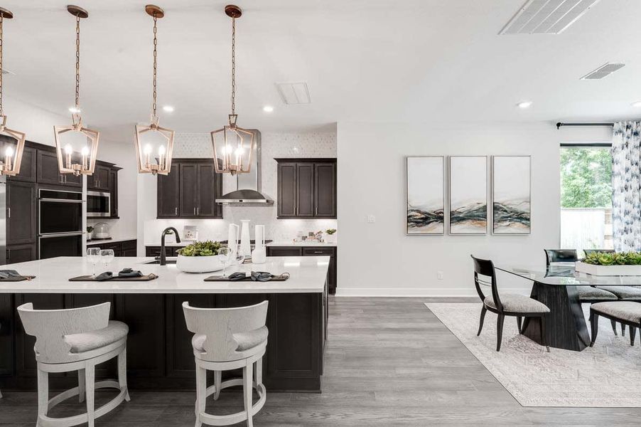 Representative furnished interior of a home built from the Verona by Tri Pointe Homes in Sienna 80′, Missouri City (Image 14).