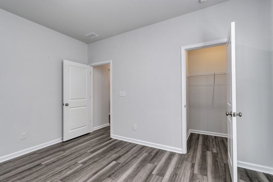 Spacious, unfurnished interior of a new home in Garden Grove, Conway (Image 31).