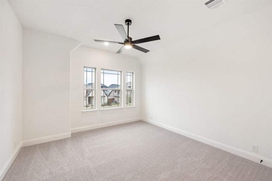 Spacious, unfurnished interior of a new home in Windsong Ranch Classic 61, Prosper (Image 31).