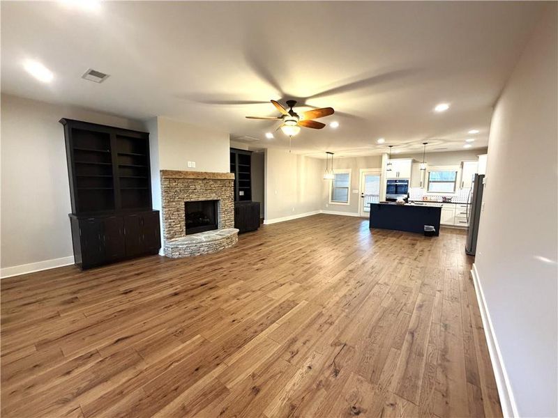 Spacious, unfurnished interior of a new home in , Conyers (Image 19).