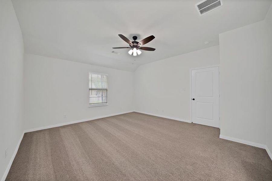 Spacious, unfurnished interior of a new home in , Poolville (Image 14).
