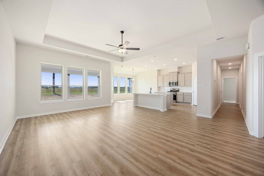 6719 Pelican Lane - Arlington -Family Room