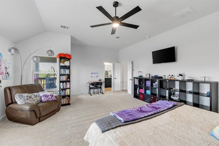 Furnished interior view inside a new home in , Prosper (Image 10).