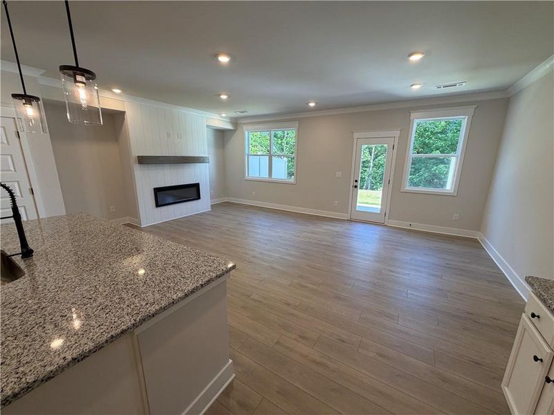 Spacious, unfurnished interior of a new home in Millstone at Mundy Mill, Gainesville (Image 15).